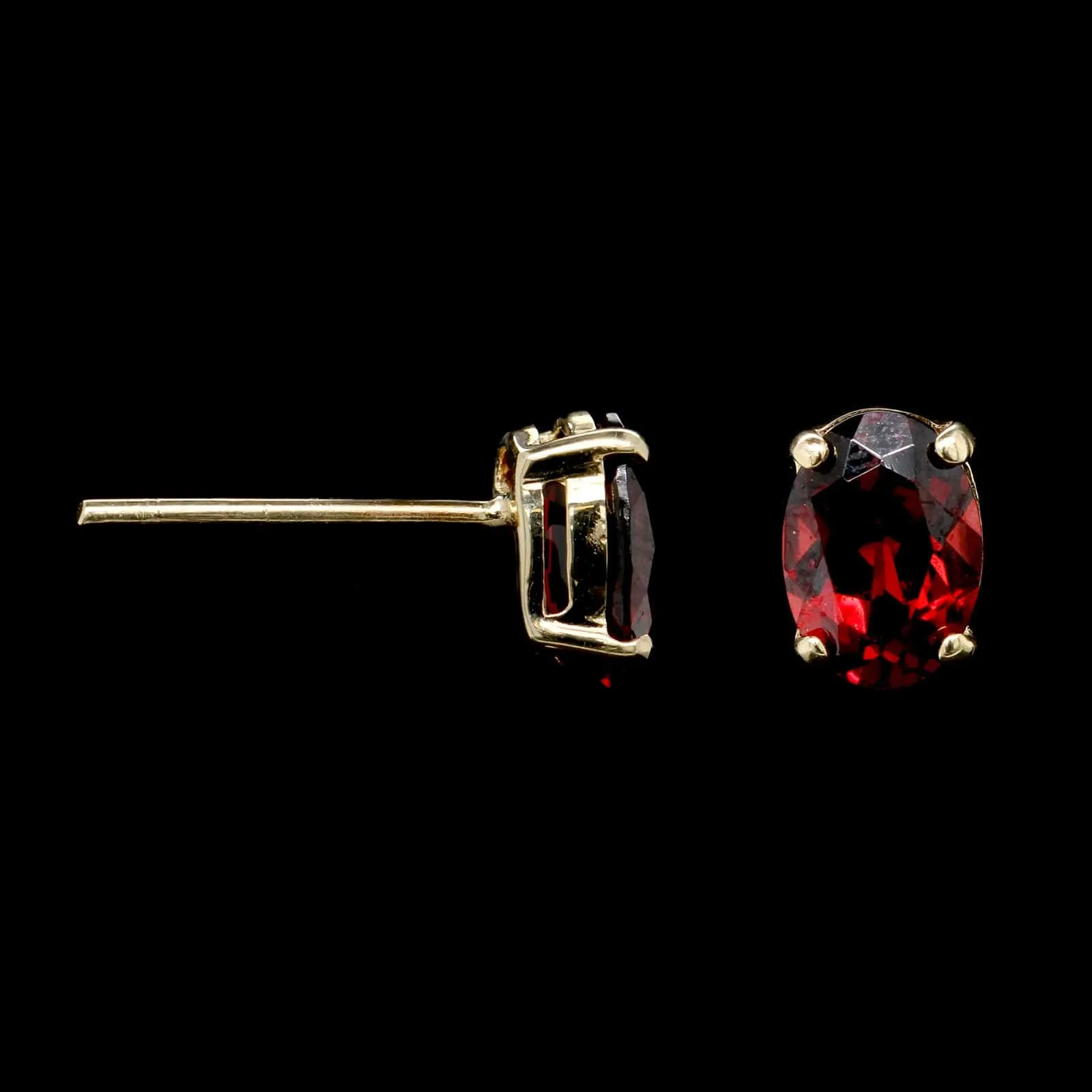 14K Yellow Gold Estate Oval Garnet Stud Earrings