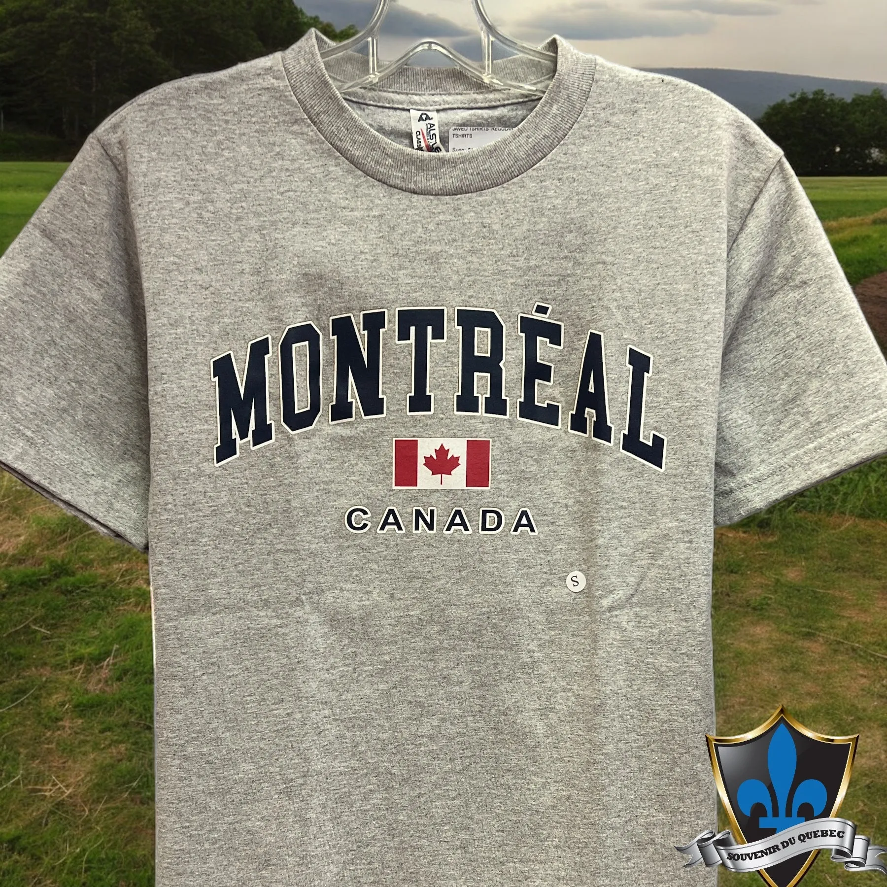 Adult Montreal print T.shirt.