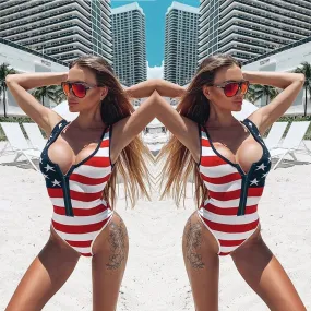 Americana Beach Bombshell Badeanzug mit Reißverschluss