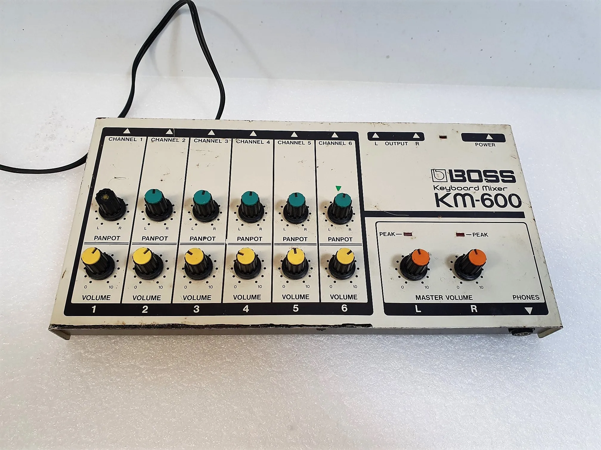 Boss KM-600 Keyboard Mixer