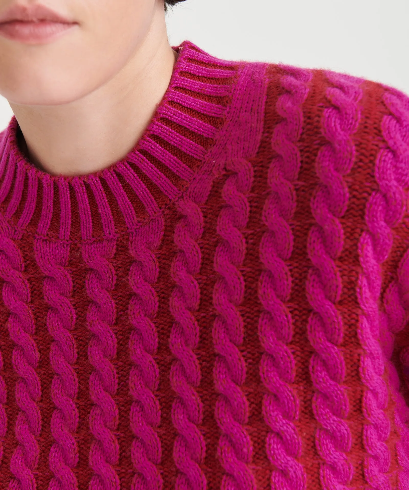 Color Plaited Cable Crewneck