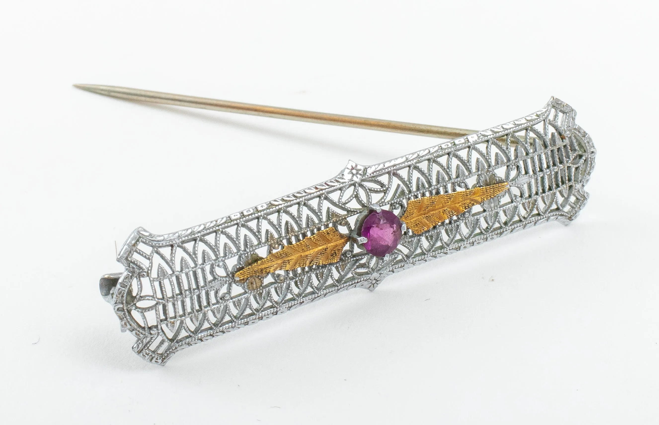 Edwardian 10K White Gold Filigree Amethyst Bar Pin