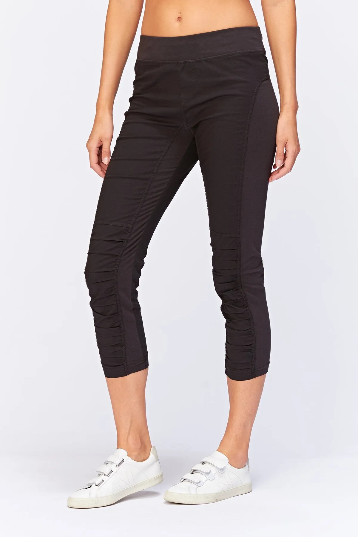 Jetter Crop Legging