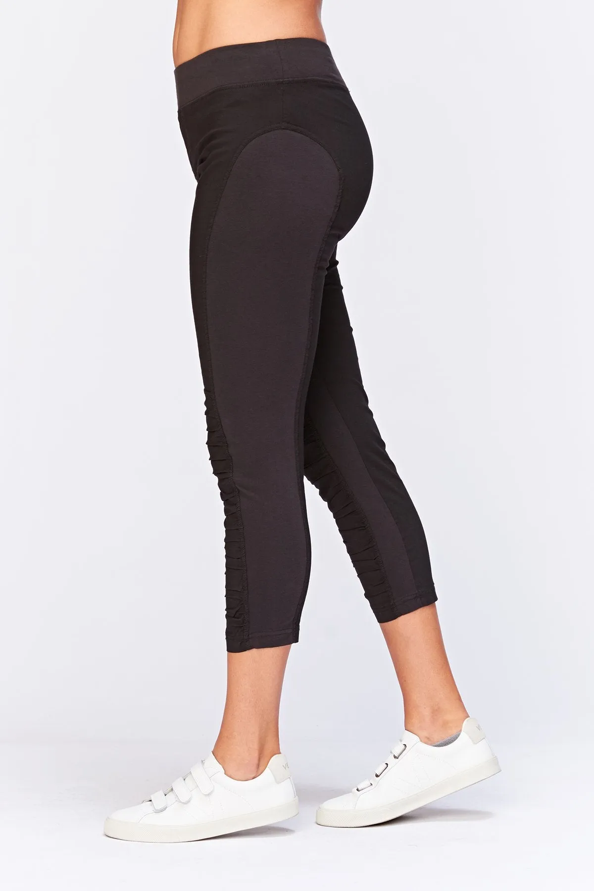 Jetter Crop Legging