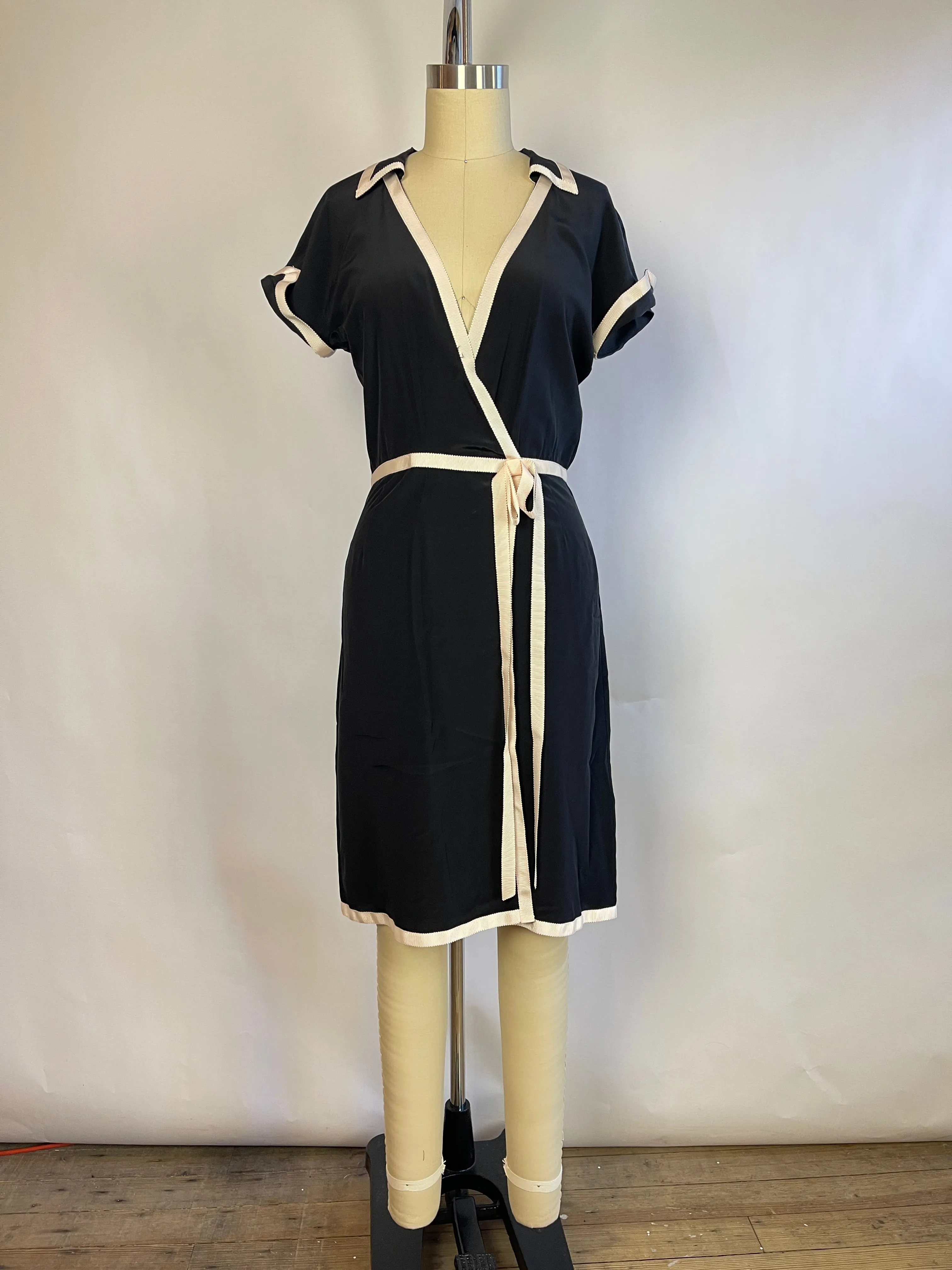 Jill Stuart "Zuzanna Wrap Dress" (6/M)