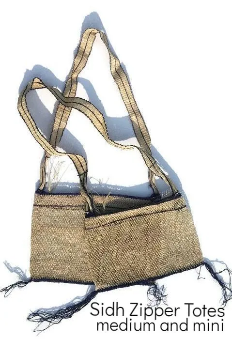 JungleVine® Zipper Tote