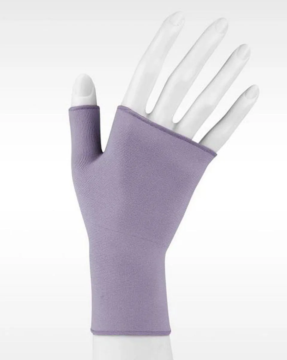 Juzo Soft 2001AC Dream Gauntlet with Thumb Stub 20-30mmHg - Seasonal Colors