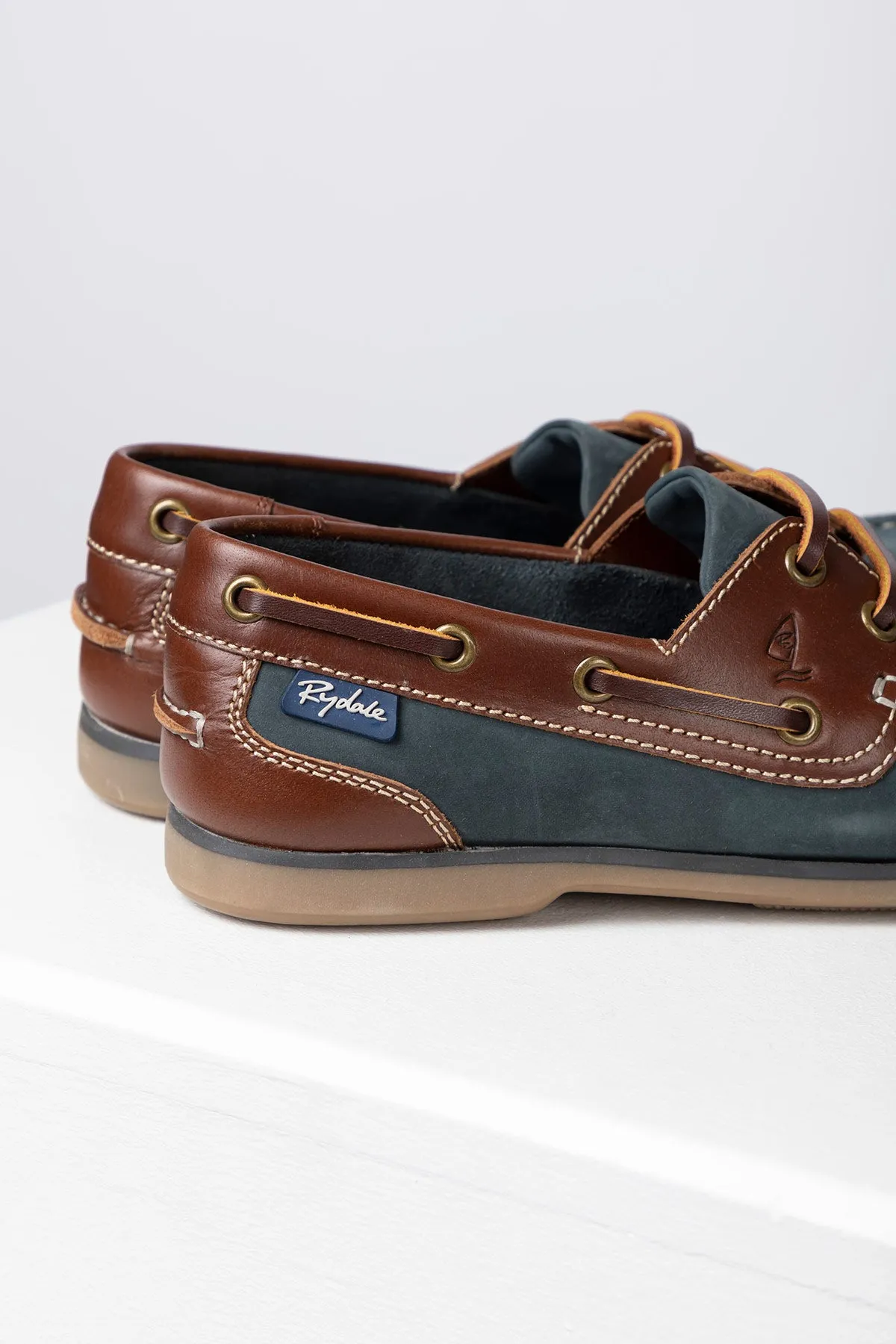 Ladies Leather Deck Shoes - Cayton III