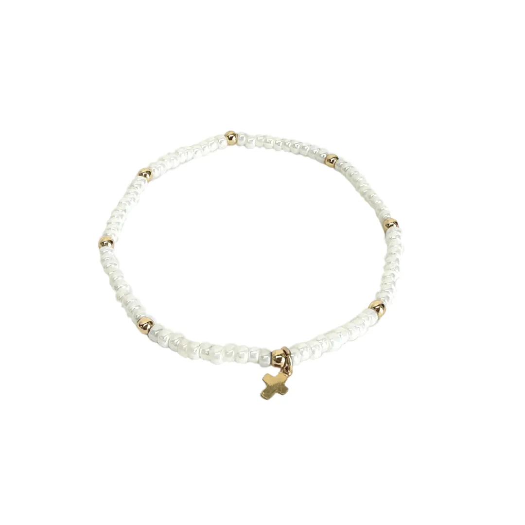 Luxe Cross Bracelet in PEARL WHITE