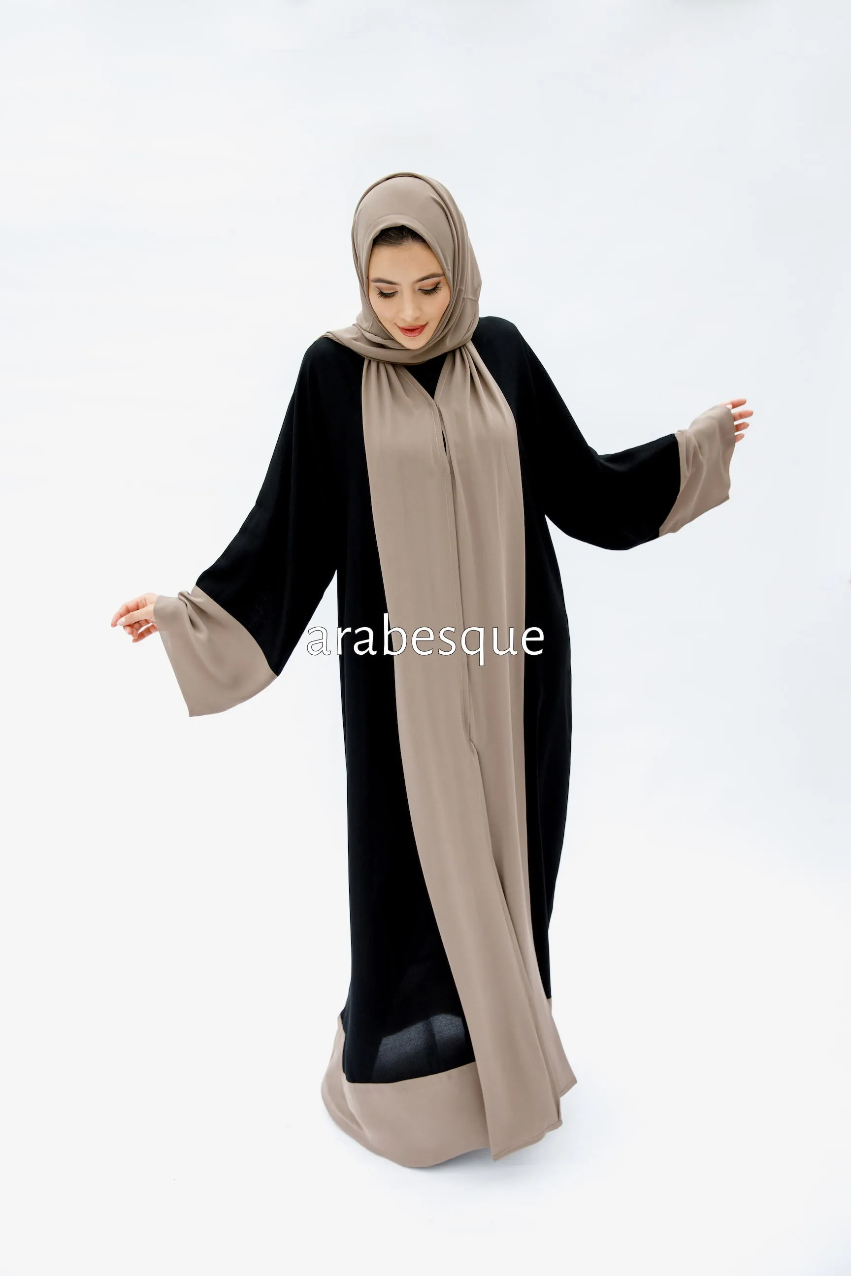 Meera Black Abaya