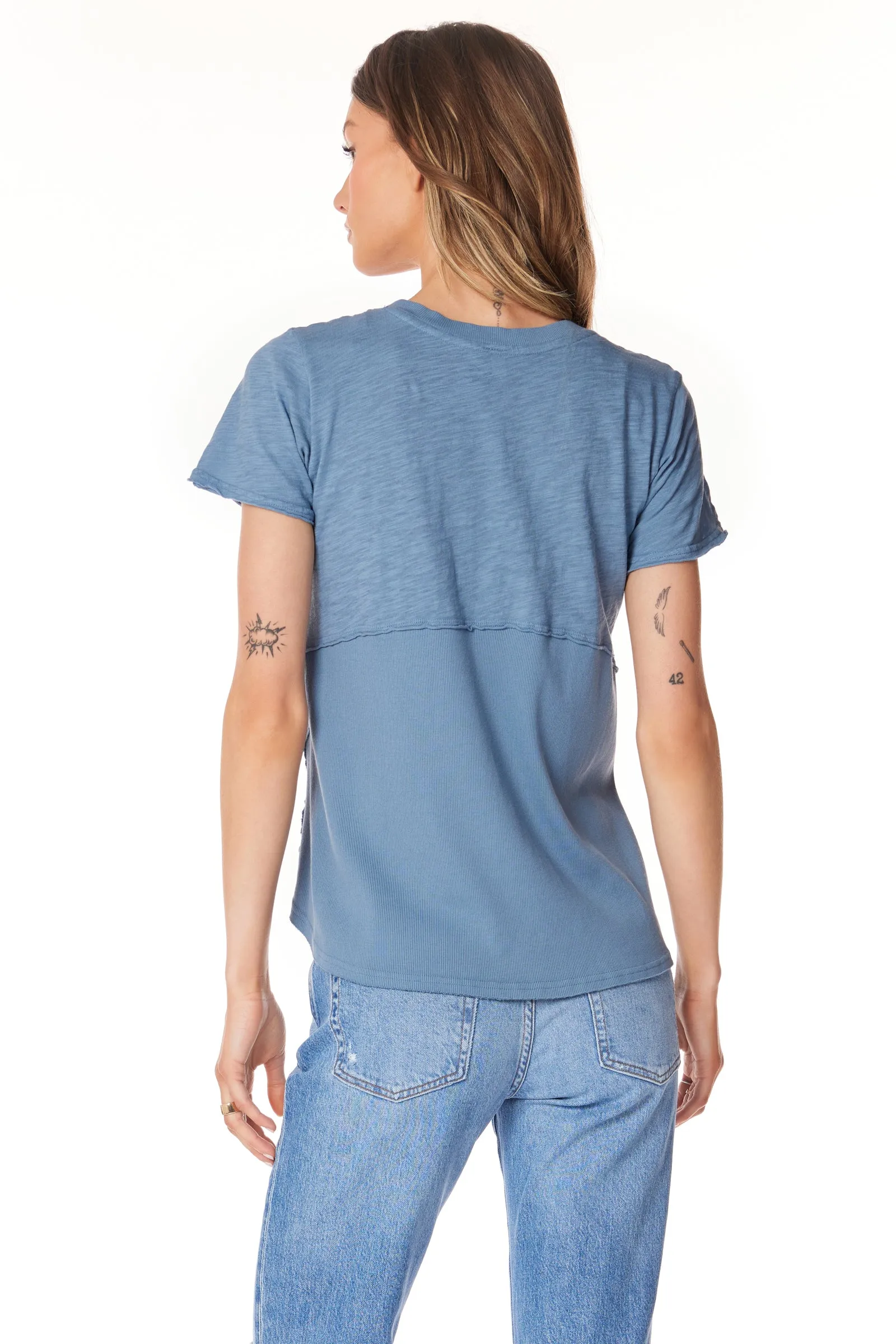 RIB MIX SCOOPNECK TEE