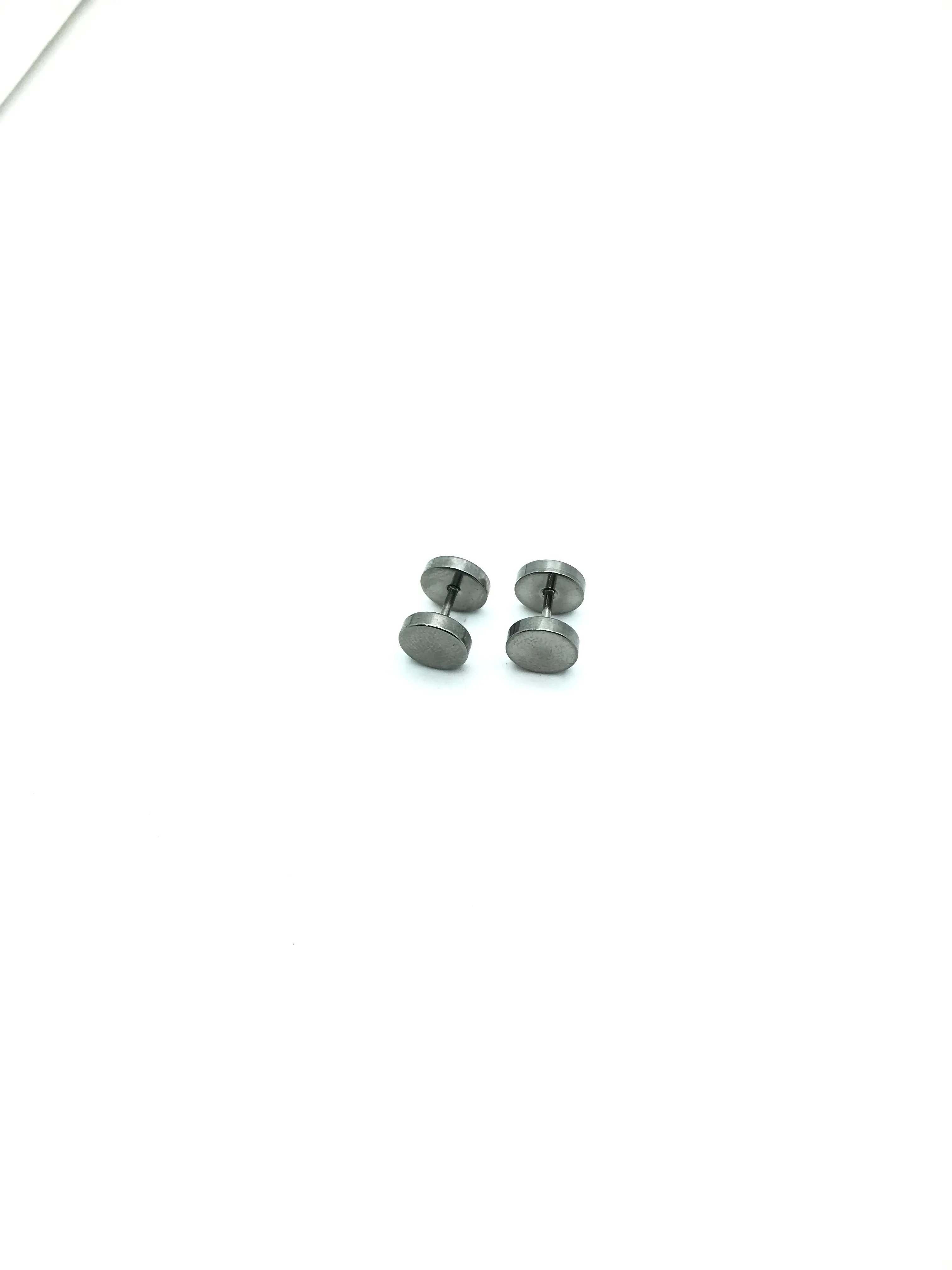 Stainless steel screw back studs(silver color)