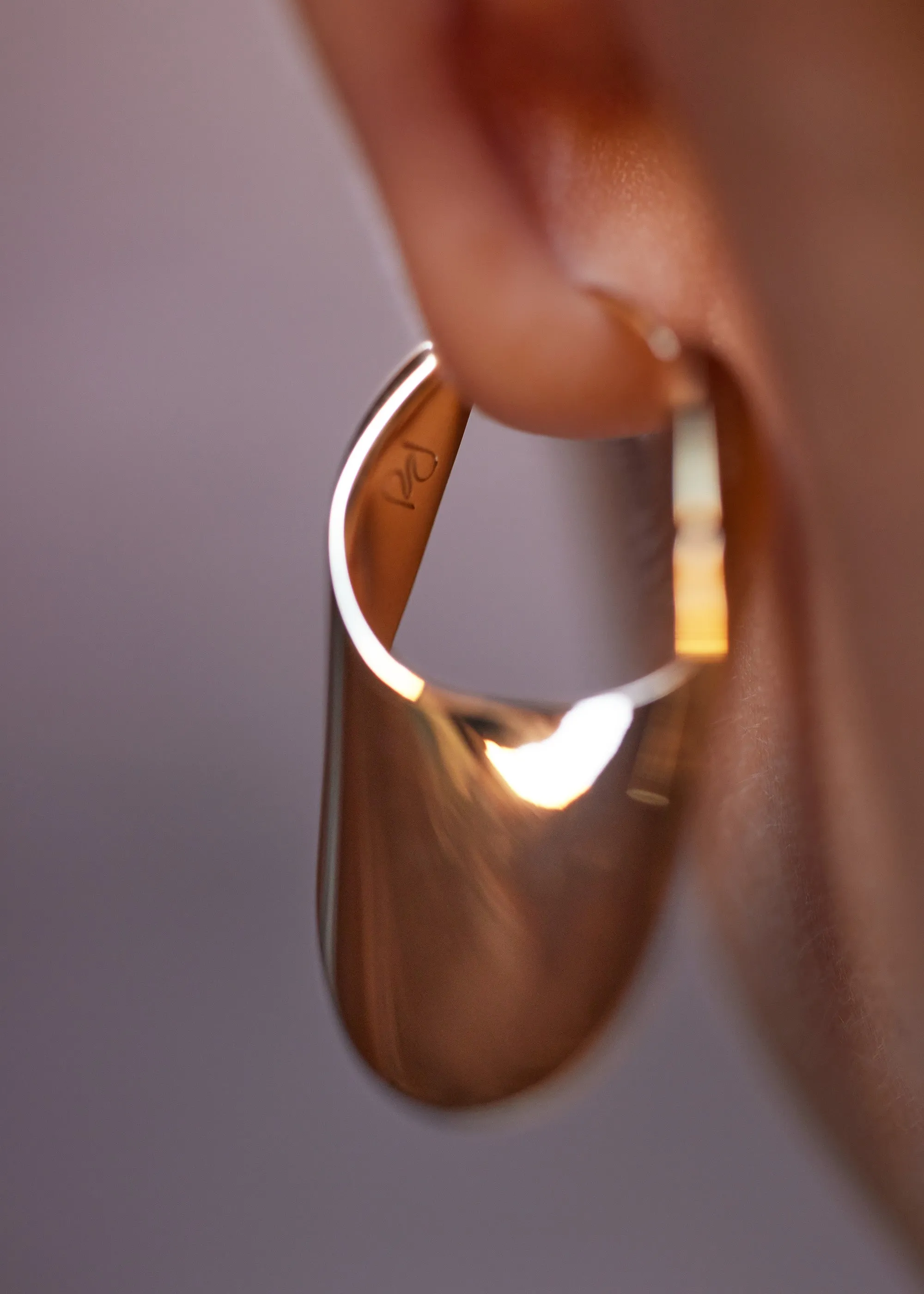 Éole Slim Hoop Earrings - 24 carat gold gilded